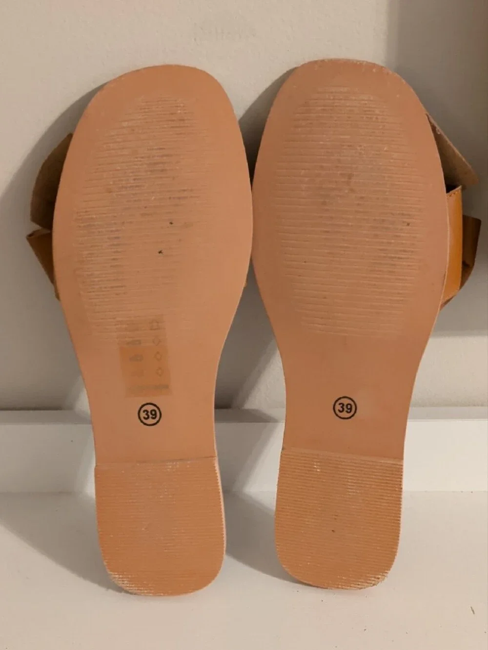 PrettyLittleThing Tan Bow Slide Sandals